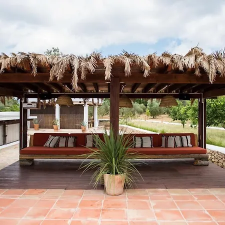 Elegant With Private Pool & Hot Tub, Ibiza 1010