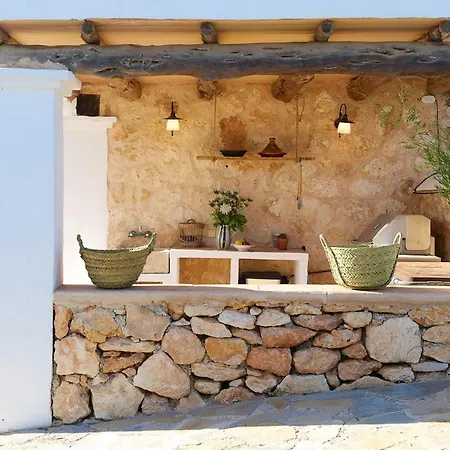 Βίλα Elegant With Private Pool & Hot Tub, Ibiza 1010