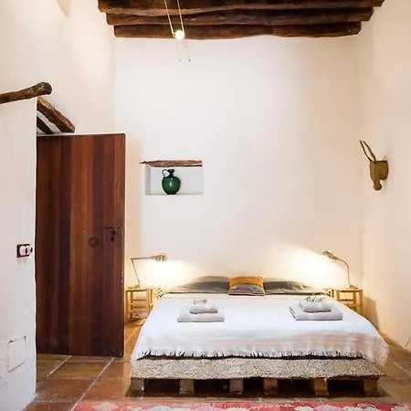 Elegant With Private Pool & Hot Tub, Ibiza 1010 * Santa Eularia des Riu