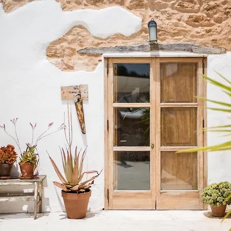 Elegant With Private Pool & Hot Tub, Ibiza 1010 Villa Santa Eularia des Riu